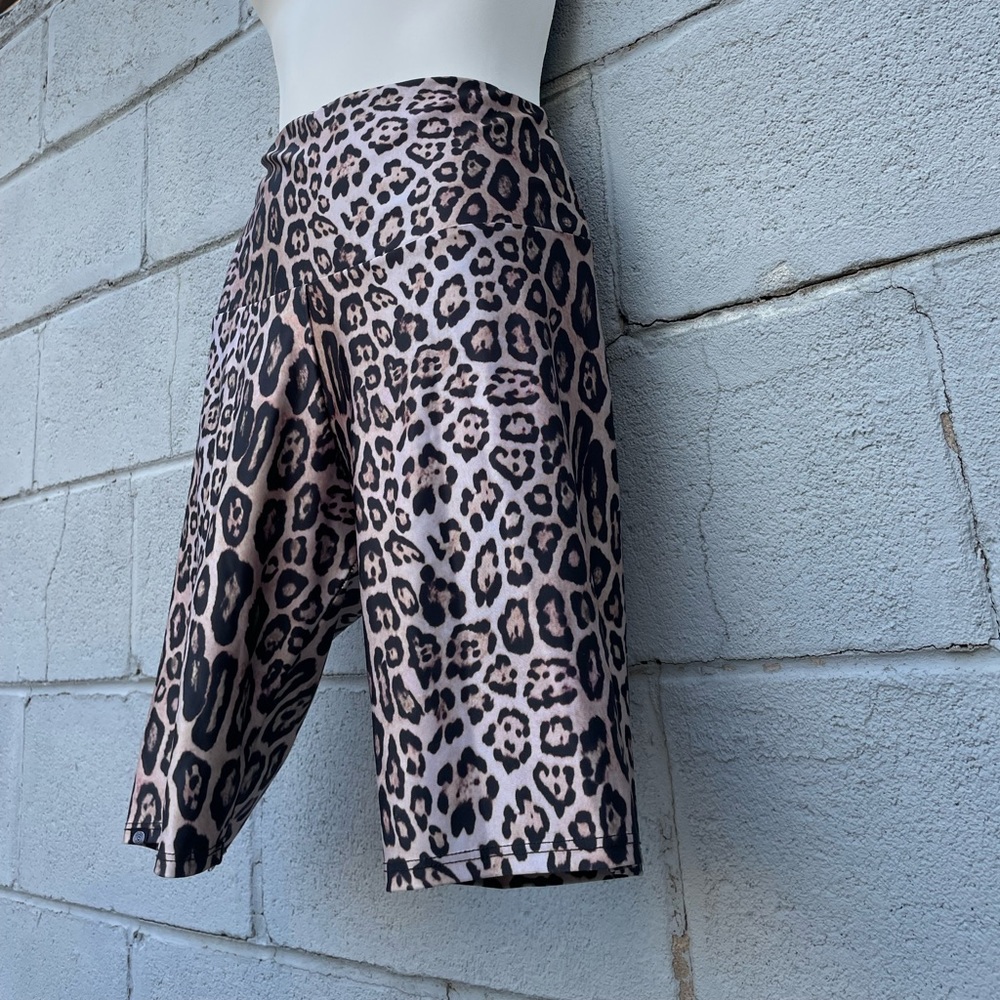 onzie leopard 🐯 bike shorts